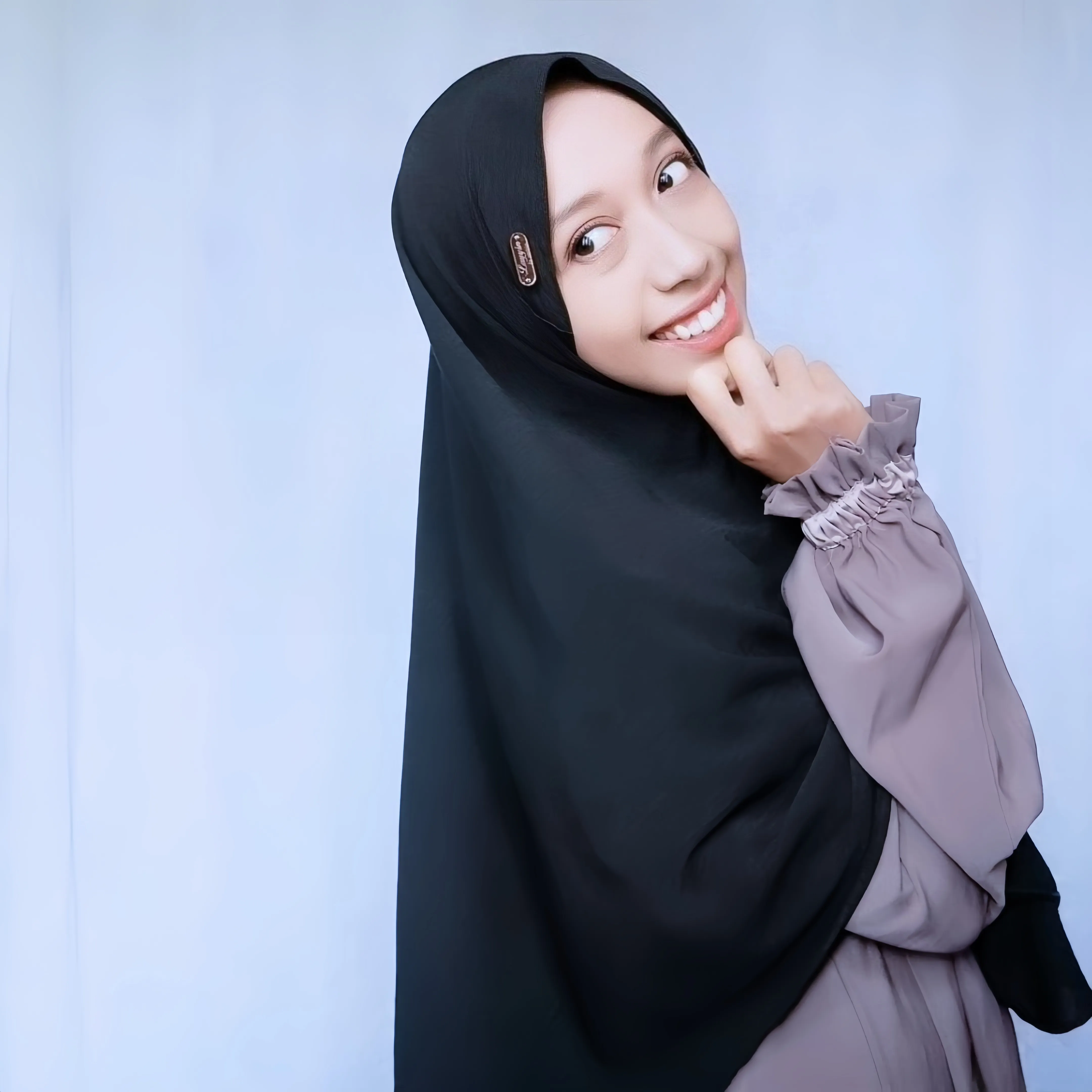 Annisa. W.E, S Sos
